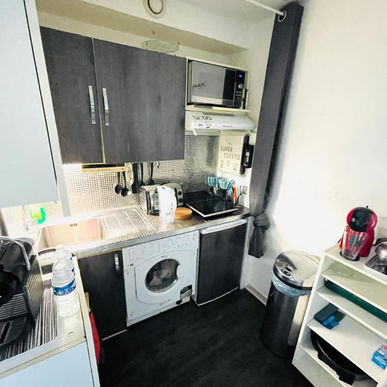 Studio cosy à 1mn de la plage - One-Bedroom Apartment - 9