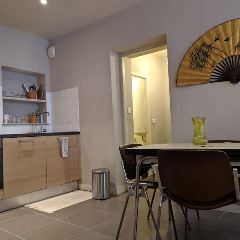 Bel appartement dans centre historique avignon - Apartment mit 1 Schlafzimmer - 11