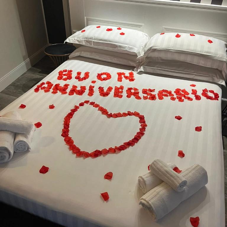 18 Dante Luxury Suites - Camera Queen con Vasca Idromassaggio - 33