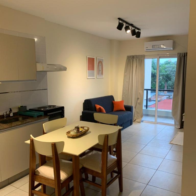 Amaru - Departamento céntrico con cochera - Apartamento de 1 dormitorio - 1