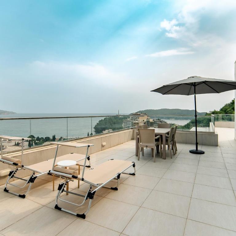 Budva Gate - Three-Bedroom Apartment - 2