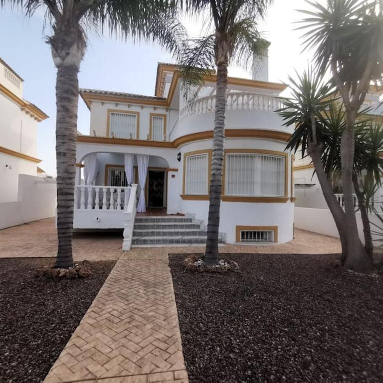 Luxury Paradise Beach Villa - Villa - 1
