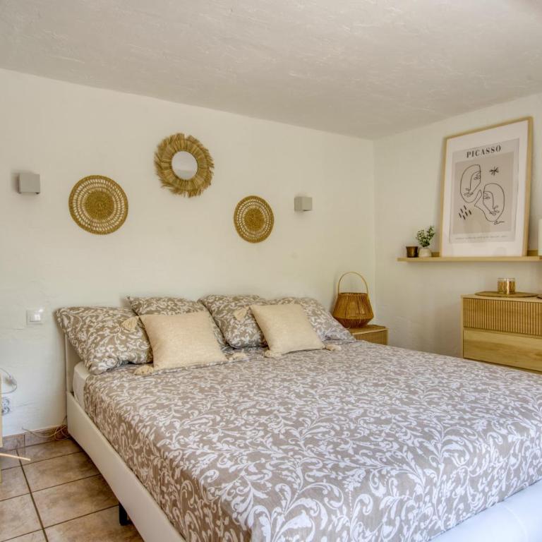 CHARMANT 2 PIECES DANS VILLA INDIVIDUELLE TERRASSES JARDIN - Appartement 1 Chambre - 22