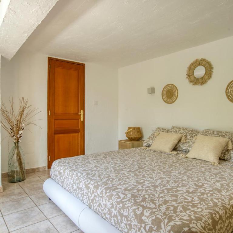 CHARMANT 2 PIECES DANS VILLA INDIVIDUELLE TERRASSES JARDIN - Appartement 1 Chambre - 21