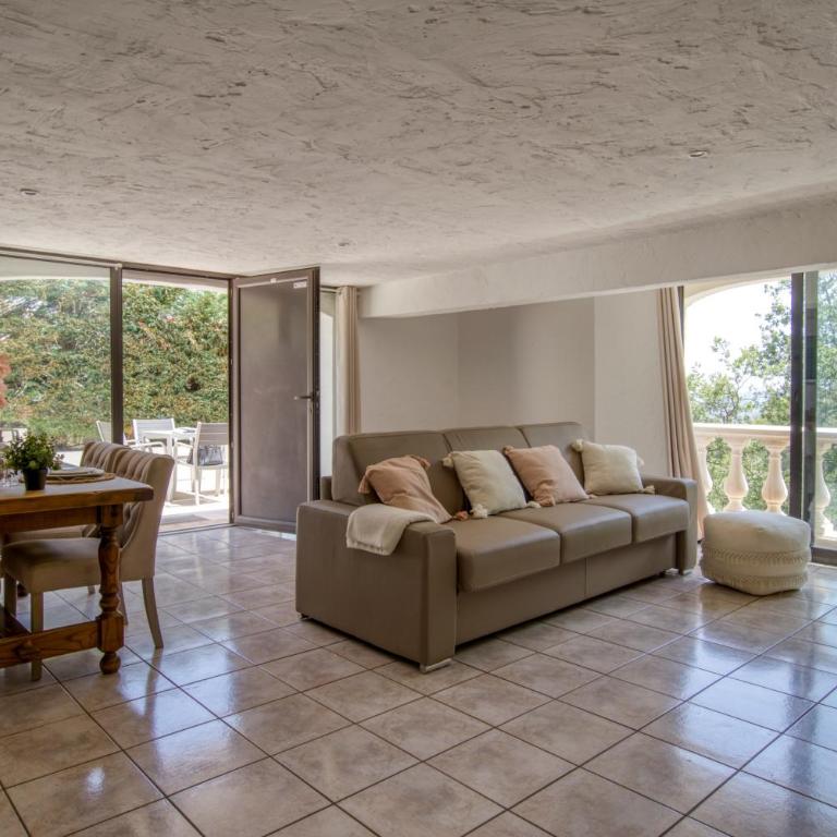 CHARMANT 2 PIECES DANS VILLA INDIVIDUELLE TERRASSES JARDIN - Appartement 1 Chambre - 10