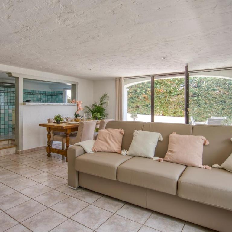 CHARMANT 2 PIECES DANS VILLA INDIVIDUELLE TERRASSES JARDIN - Appartement 1 Chambre - 11