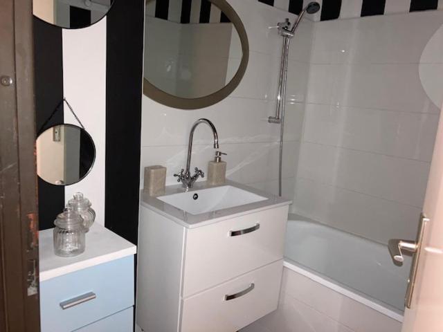 Vue imprenable sur mer- La perle de Saint Pierre La Mer - Two-Bedroom House - 16