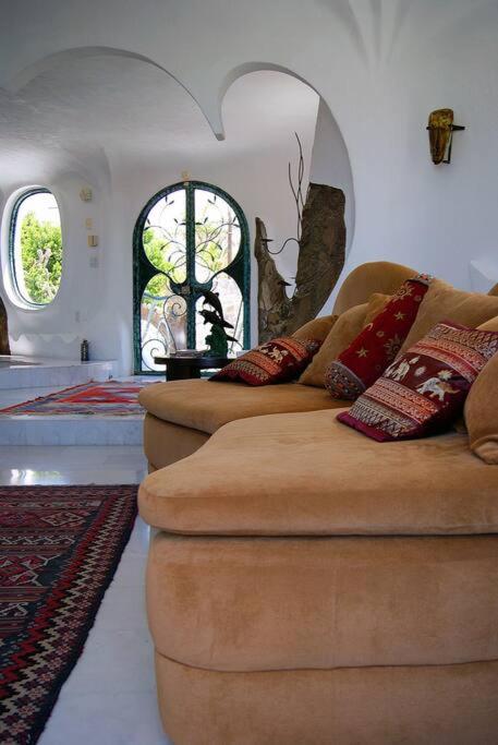 Casa estilo Gaudí - Alberca compartida espacio especial para familias! - Casa de 4 dormitorios - 18