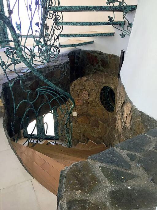 Casa estilo Gaudí - Alberca compartida espacio especial para familias! - Casa de 4 dormitorios - 20