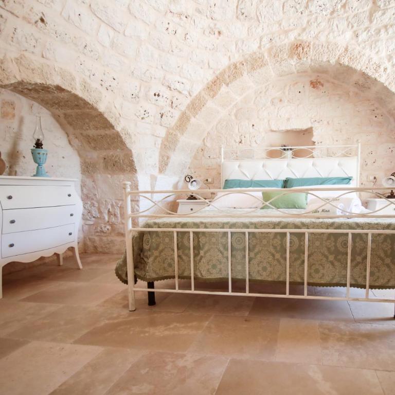 Villa Mina - Three-Bedroom Villa - 40