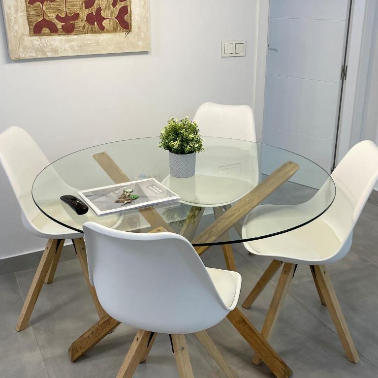 Piso de lujo en primera linea de playa y garaje - Apartamento de 2 dormitorios - 1