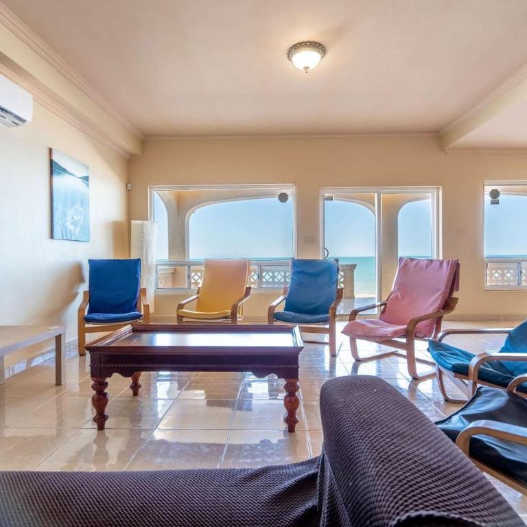 Steps to the BEACH Las Palmas Condo # 1 - Casa - 6