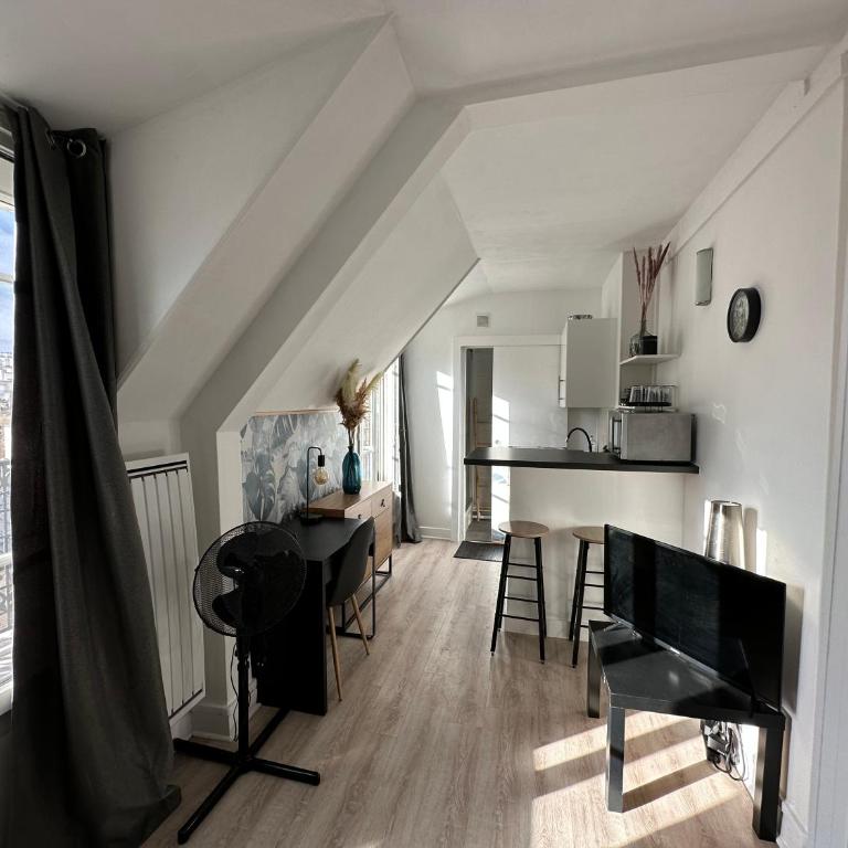 TiParis - Studio avec Balcon - 3