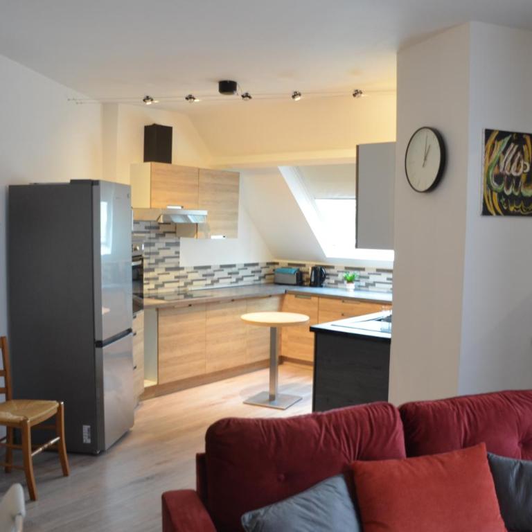 Spacious flat close to the railway station - Appartement 3 Chambres - 7