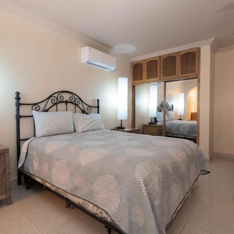 Incredible Beach front Las Palmas Condo # 2 - Casa - 14
