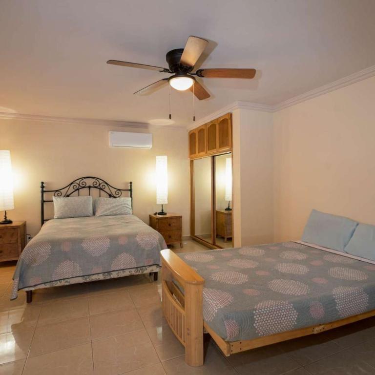 Incredible Beach front Las Palmas Condo # 2 - Casa - 16