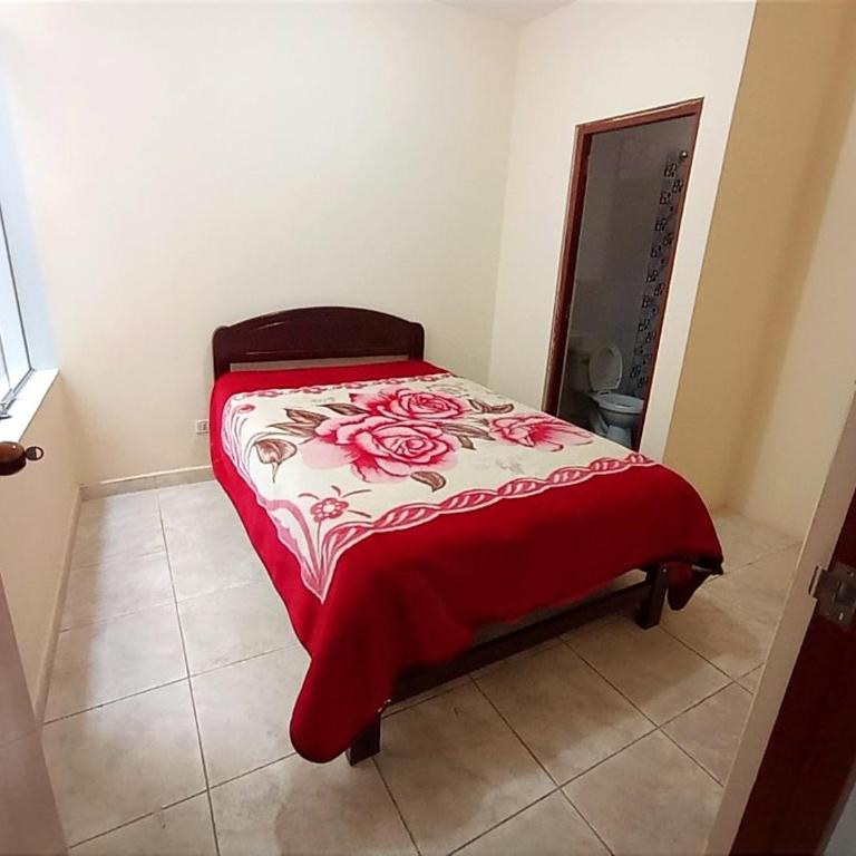 Amplio departamento en Cajamarca - Apartamento de 2 dormitorios - 12