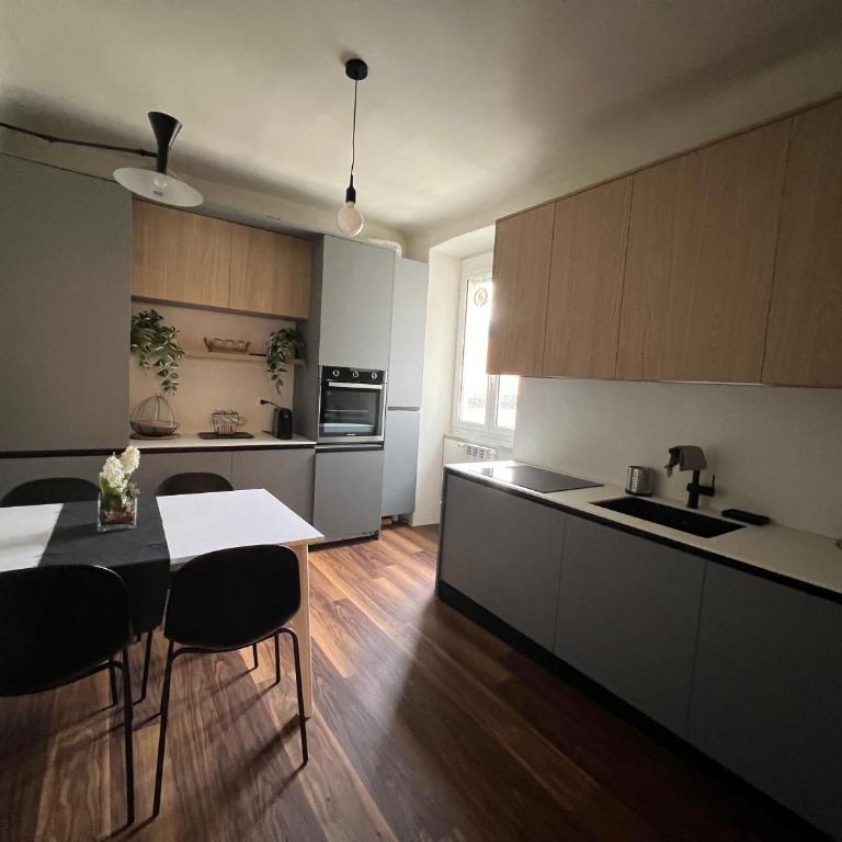 Terrazza Cavour - Appartamento con 2 Camere da Letto - 16