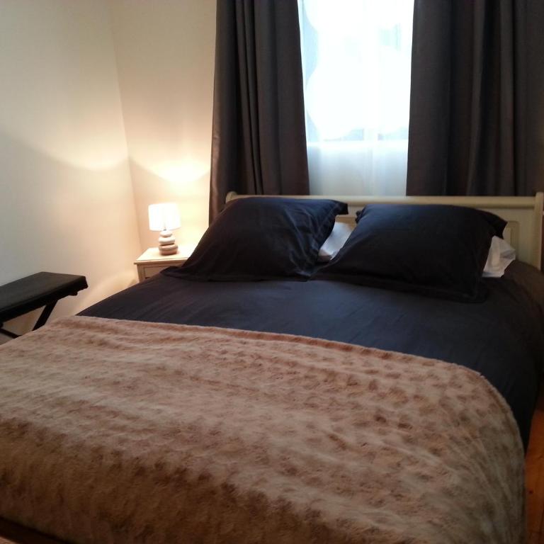 Propriété La Claire - Chambre Double - Vue sur Jardin - 1