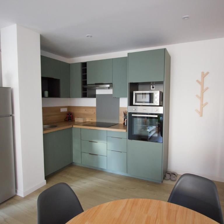 L'olivier - T2 moderne et chaleureux - Garage gratuit & Tram - One-Bedroom Apartment - 8