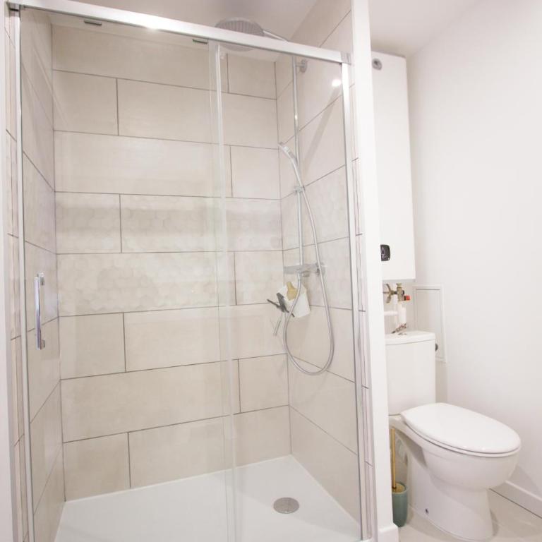 L'olivier - T2 moderne et chaleureux - Garage gratuit & Tram - One-Bedroom Apartment - 17