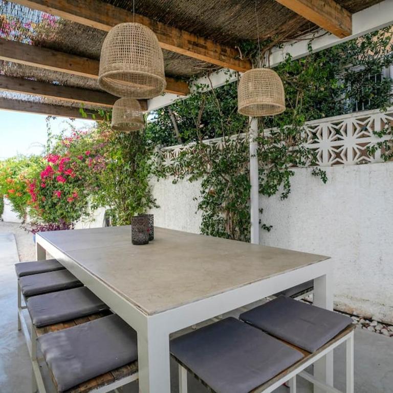 Villa Paloma with private pool, located 350m to the sea and tram station! - Three-Bedroom House - 18