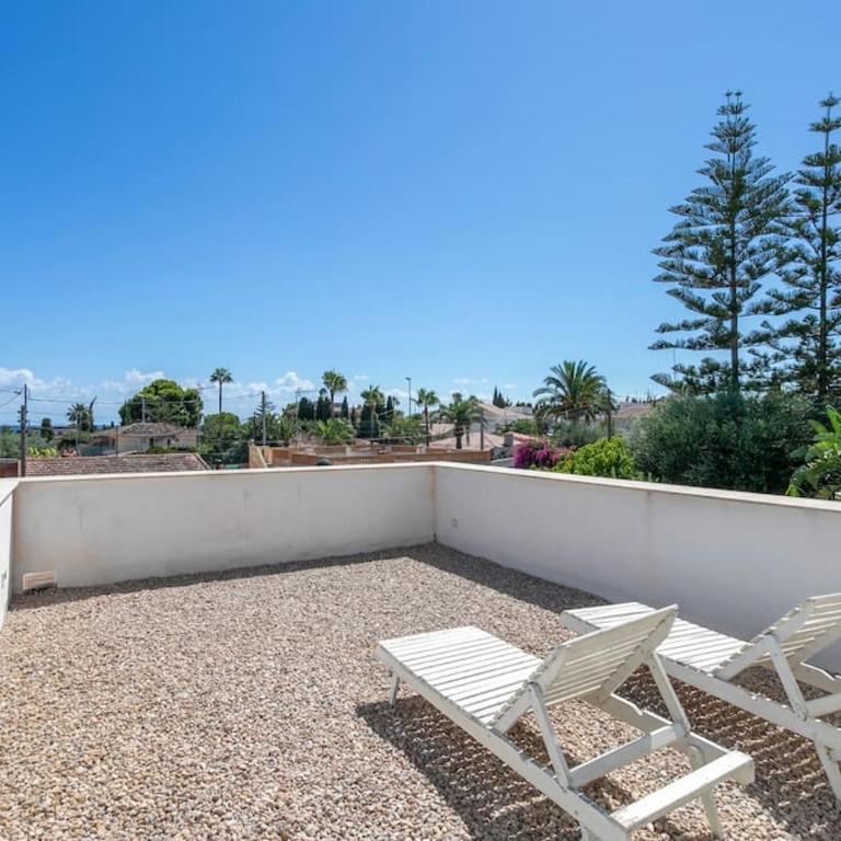 Villa Paloma with private pool, located 350m to the sea and tram station! - Three-Bedroom House - 28