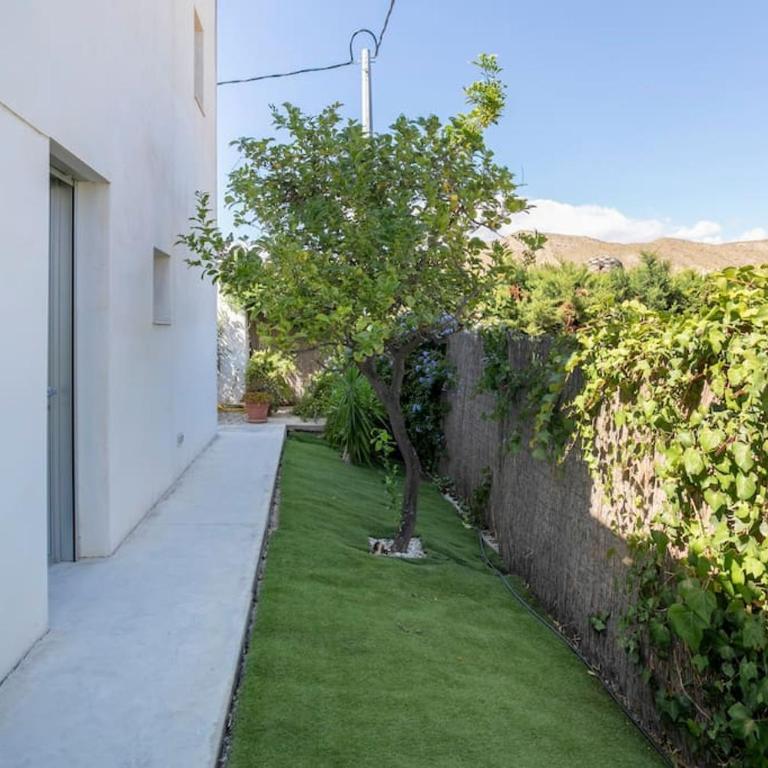Villa Paloma with private pool, located 350m to the sea and tram station! - Three-Bedroom House - 45