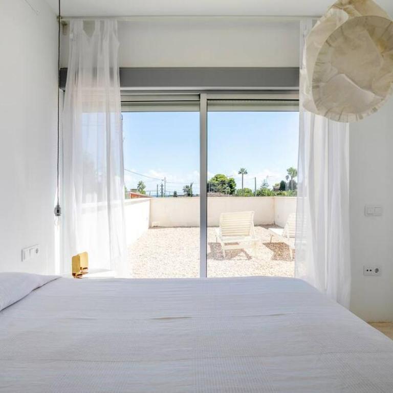 Villa Paloma with private pool, located 350m to the sea and tram station! - Three-Bedroom House - 21