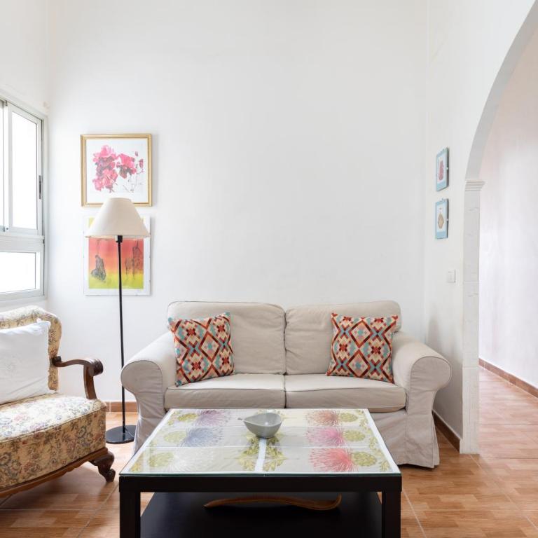 Home2Book Charming Apt Santa Cruz City Center - Apartamento de 2 dormitorios - 1