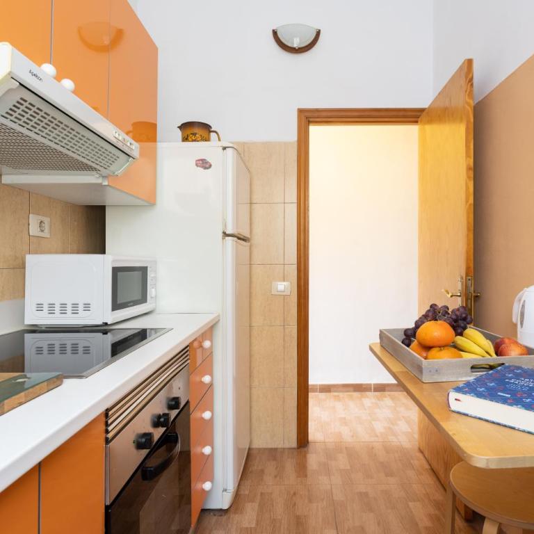 Home2Book Charming Apt Santa Cruz City Center - Apartamento de 2 dormitorios - 9