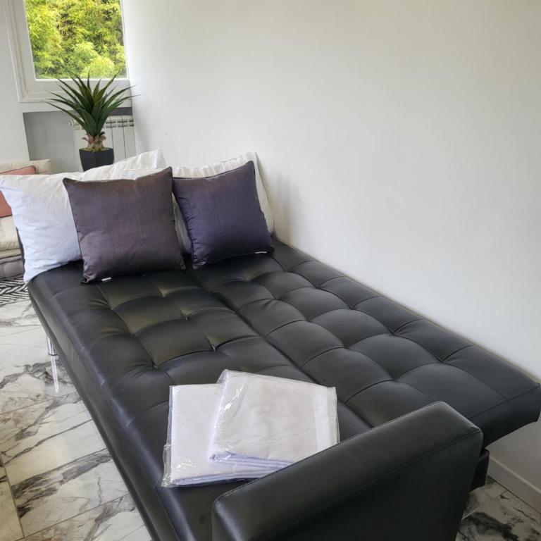 T2 neuf centre ville Saint Raphaël avec terrasse et parking gratuit, prés de la plage et commerces! - Apartment mit 1 Schlafzimmer - 29