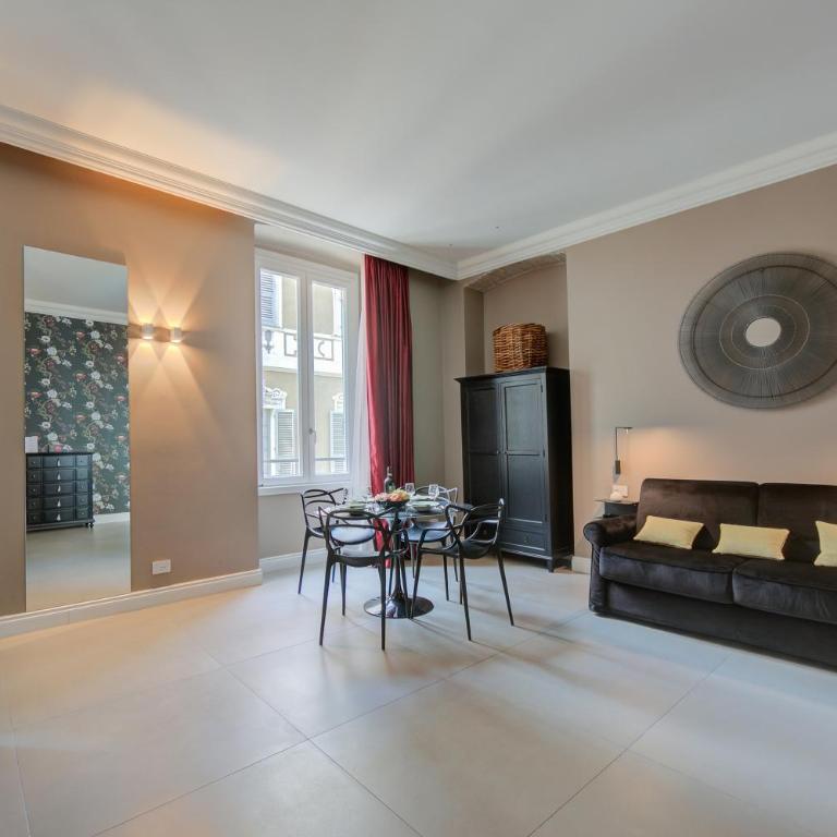 Seven Suites Apartments - Via Matteotti 178 - Appartamento con 1 Camera da Letto - 2