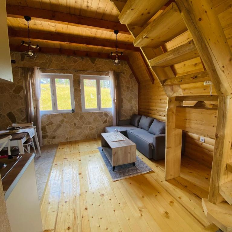 Red Rock - Two-Bedroom House - 4