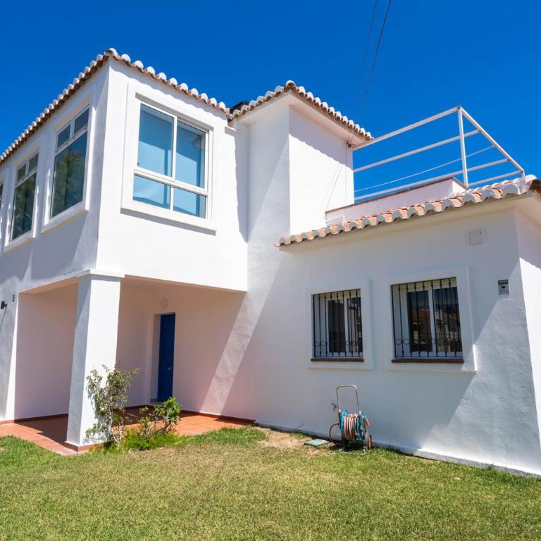 Lets in the Sun Villa Blue Mijas - Villa - 36