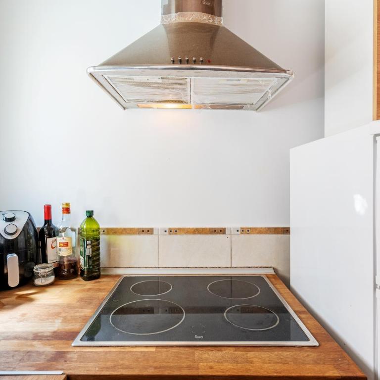 Beachside Bliss Charming 1-bedroom, Barceloneta - Apartamento - 13