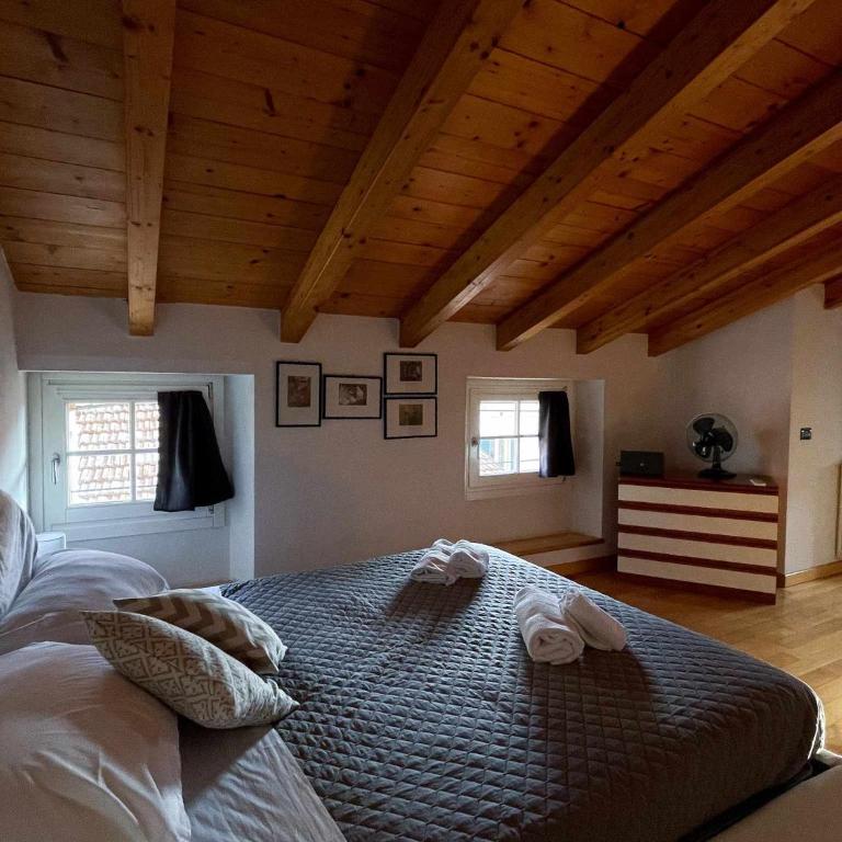 Plinio, center town apartment - Two-Bedroom Apartment - 13