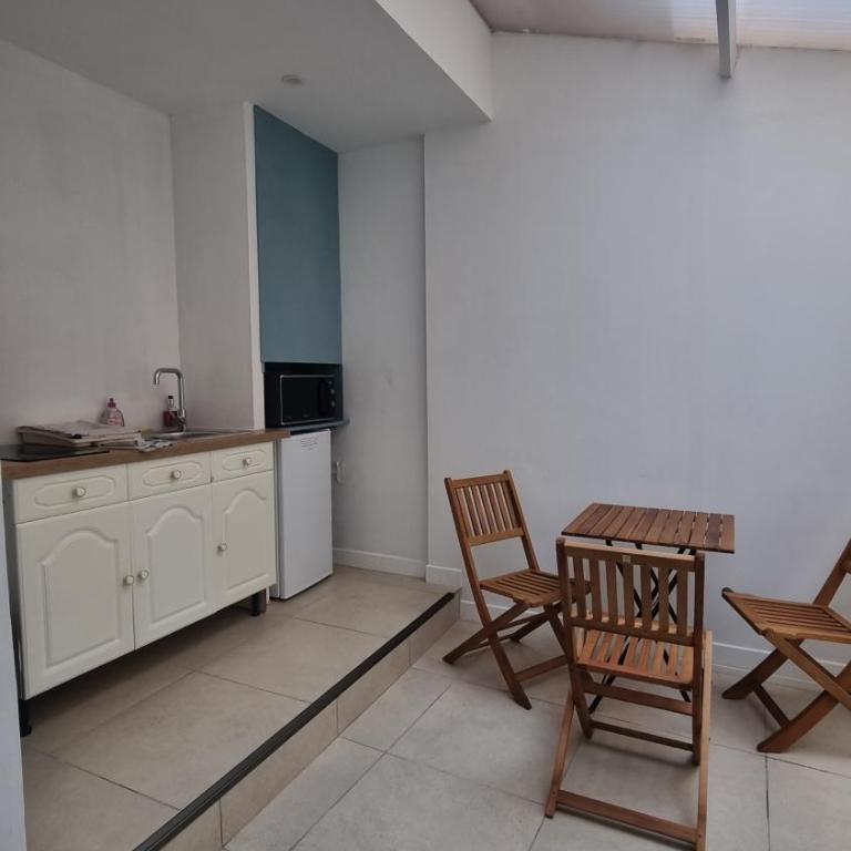 Appartement calme centre ville à 80m des Halles - Appartement 1 Chambre - 4