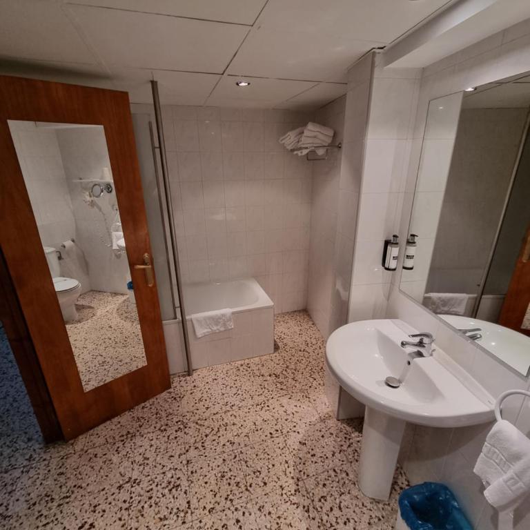 Hotel Cims Pas de La Casa - Familienzimmer (5 Erwachsene) - 4