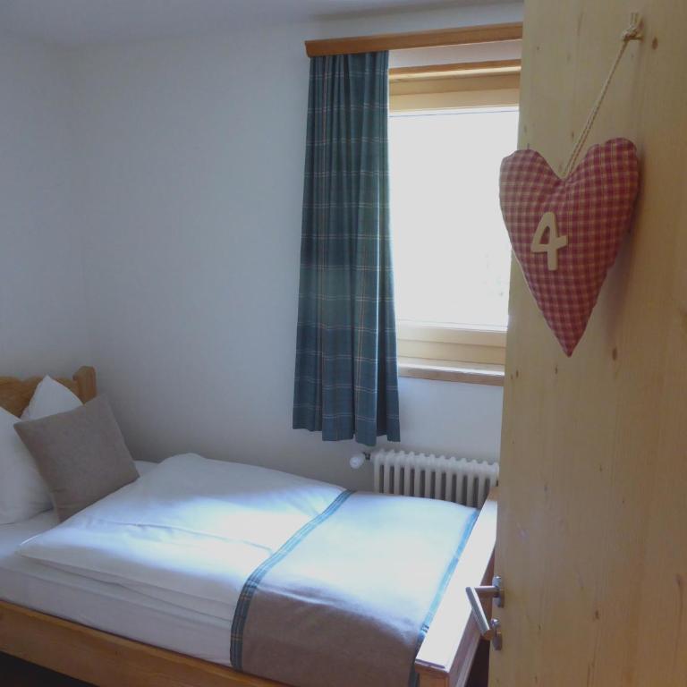 Hotel Roseg-Gletscher - Einzelzimmer mit Gemeinschaftsbad - 6