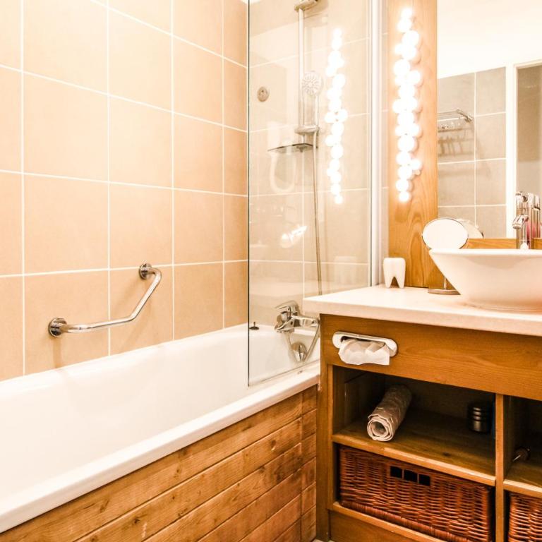Joli, spacieux appartement T3 sud ski aux pieds, parking - Appartement avec Vue sur la Montagne - 51