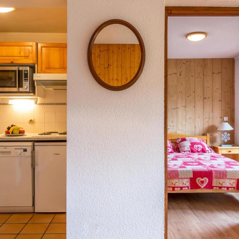 Charmant appartement proche ski et village, animaux admis - FR-1-437-31 - Apartamento (4 adultos) - 11