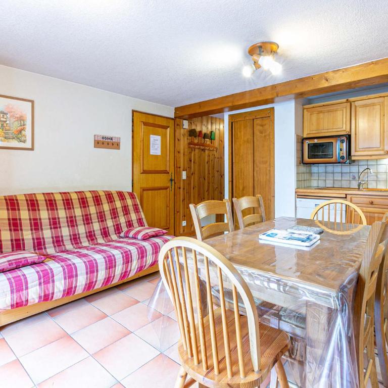 Charmant 3 pièces centre La Clusaz, 300m des pistes, balcon Sud, 6 pers, parking et ski à proximité - FR-1-437-84 - Appartamento (6 Adulti) - 11