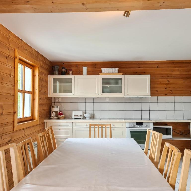 Chalet lumineux · Sauna privatif · Garage · 12 personnes - FR-1-425-119 - Chalet - 2