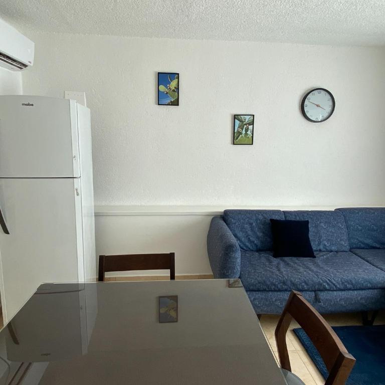 Brisas Shores 07 Beachfront Condo, Ocean view Pool and garden area, Zona Hotelera Cancun - One-Bedroom Apartment - 20