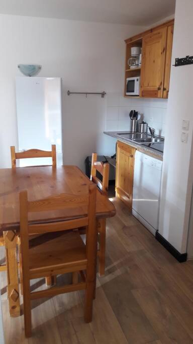 APPARTEMENT PIEDS DE PISTE - 4-6 PERSONNES - Appartement 2 Chambres - 8