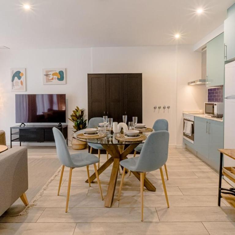 Housing El Rastro by SharingCo - Queen Studio - Disability Access - 15