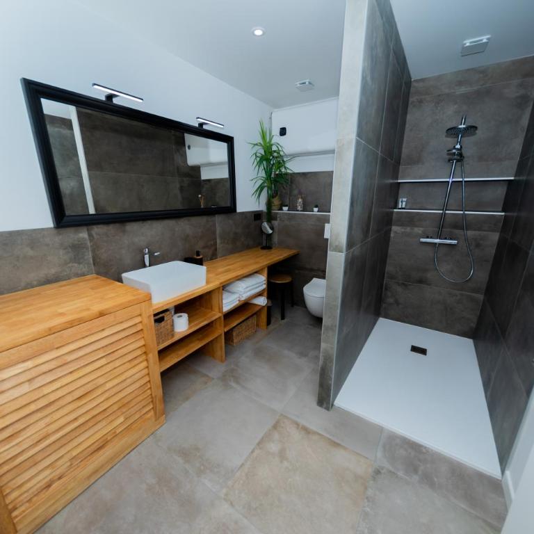 La maison du Port Apt ROMA - Appartement - Vue sur Lac - 14