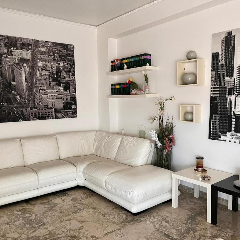 harriets house - Two-Bedroom Apartment - 13