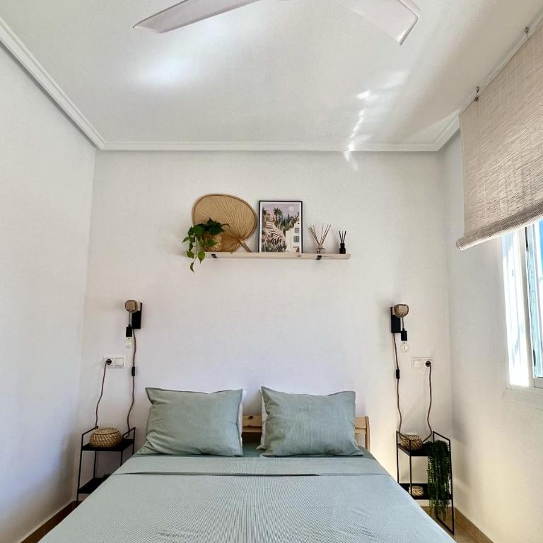 Casa Canarias en Alicante, playa y piscina - Two-Bedroom House - 1